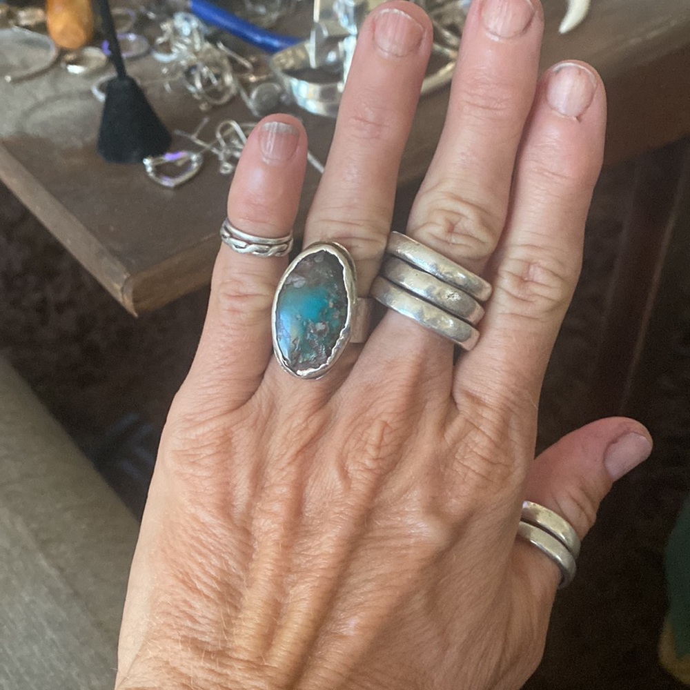 SOLD Turquoise and sterling silver ring - Picture 1 of 9